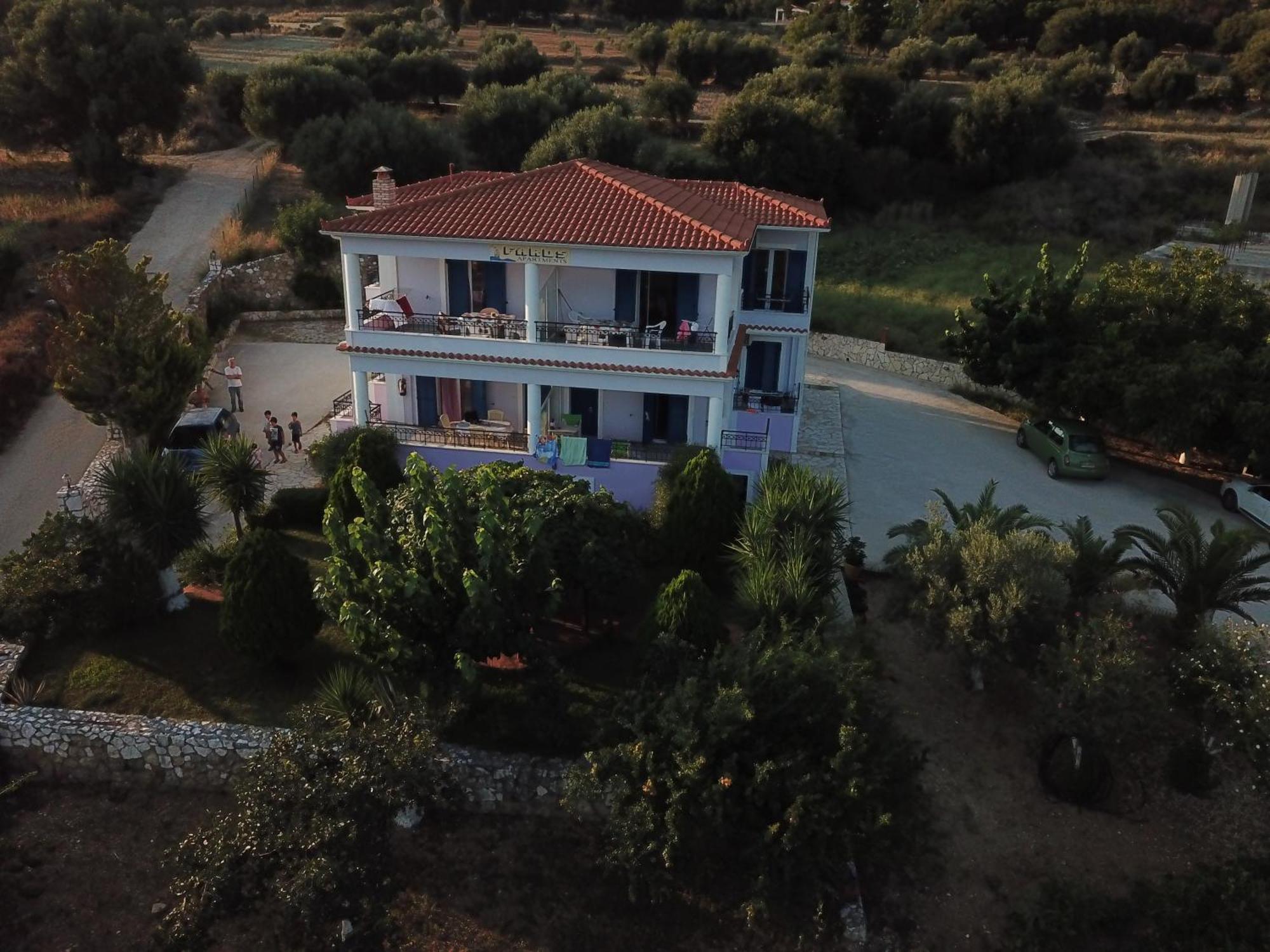 Perdikionia Apartment *